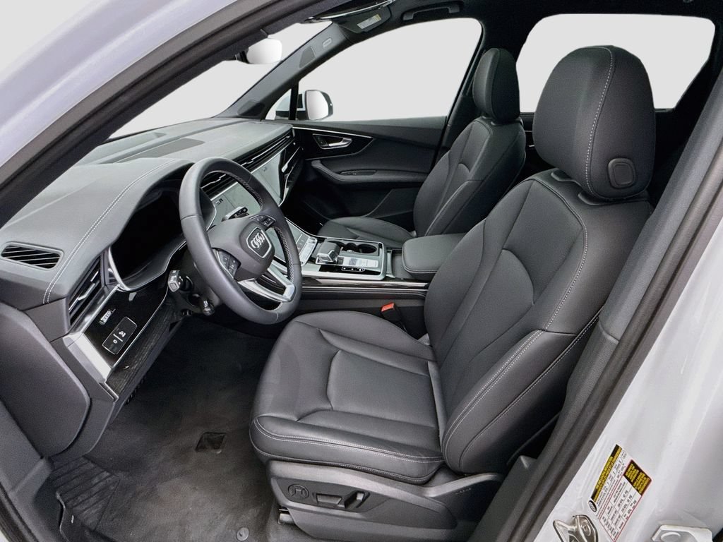 New 2026 Audi Q7 3.0T Premium Plus AWD/4WD image 18