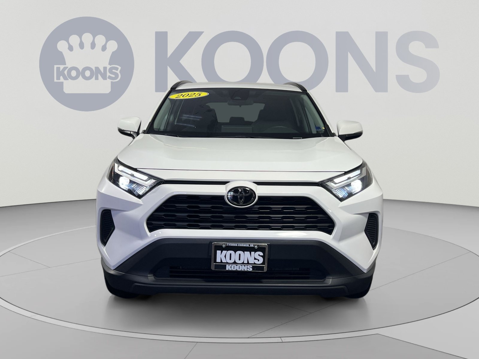 Used 2025 Toyota RAV4 XLE AWD/4WD image 11