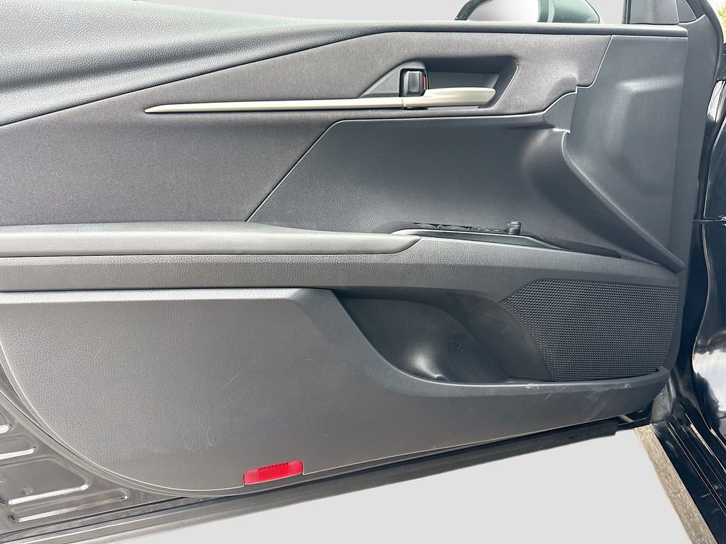 Used 2025 Toyota Camry LE image 20