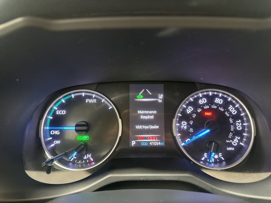 Used 2022 Toyota RAV4 LE image 23