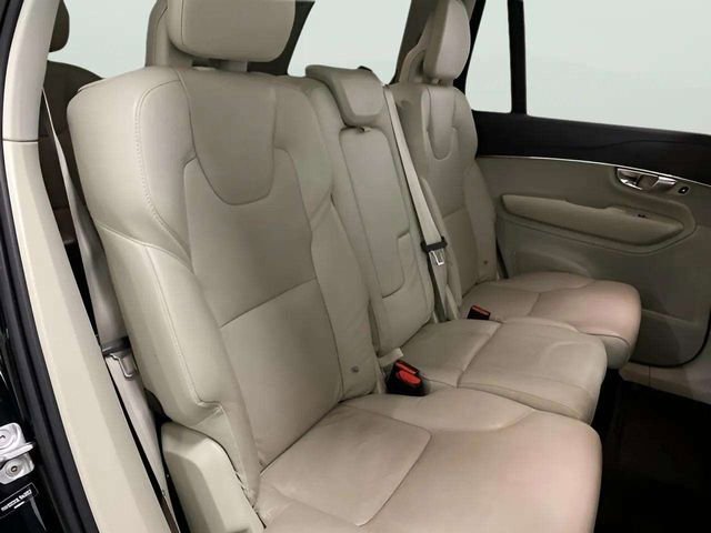 Used 2020 Volvo XC90 T5 Momentum image 81