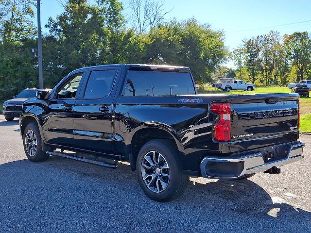 Used 2024 Chevrolet Silverado 1500 LT AWD/4WD image 4