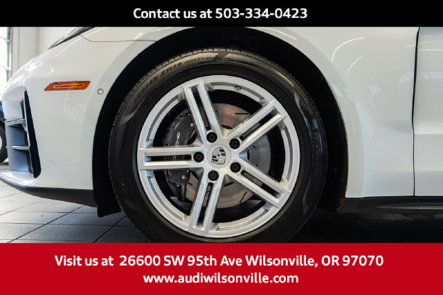 Used 2025 Porsche Panamera 4 w/ Premium Package AWD/4WD image 7