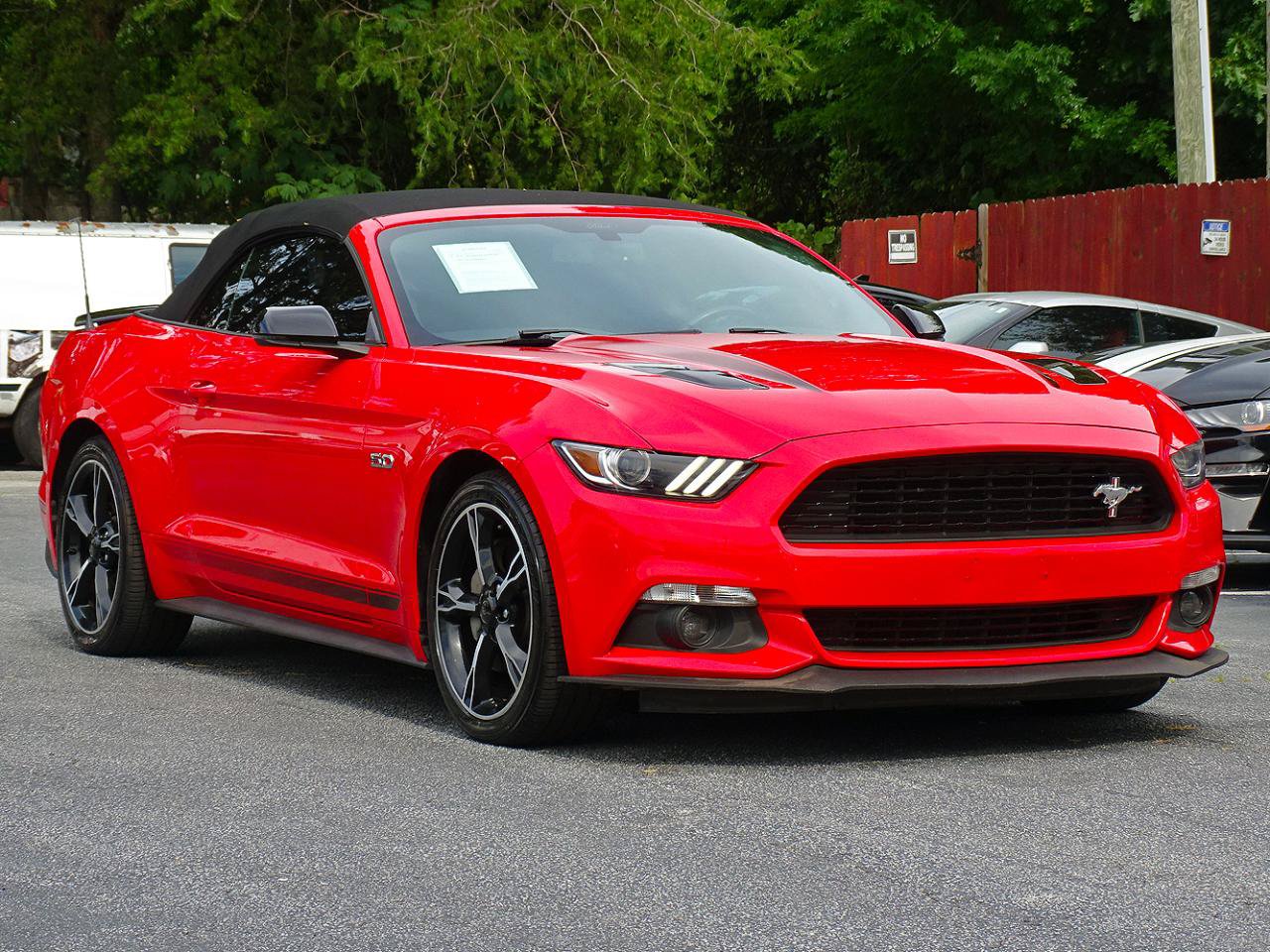 Used 2017 Ford Mustang GT Premium RWD image 10