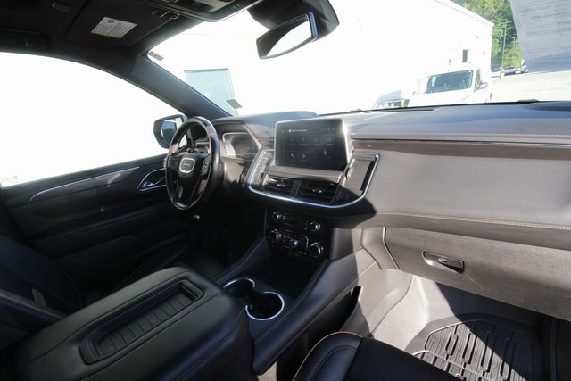 Used 2023 GMC Yukon XL AT4 w/ Technology Package image 37