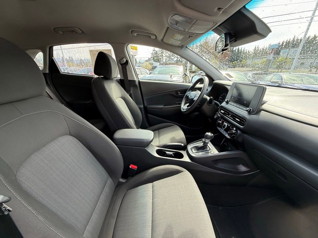 Certified 2022 Hyundai Kona SEL w/ Cargo Package AWD/4WD image 16