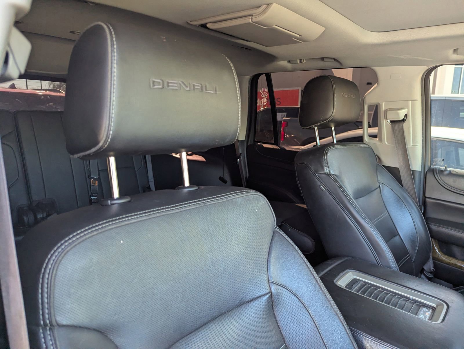 Used 2017 GMC Yukon Denali w/ Open Road Package image 7