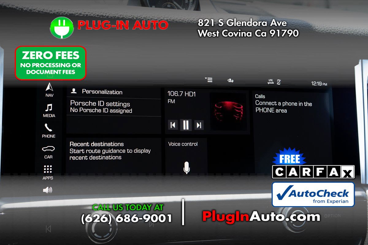 Used 2022 Porsche Macan AWD/4WD image 25