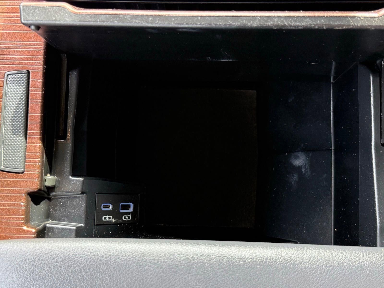 Used 2022 Toyota Sienna LE FWD image 62