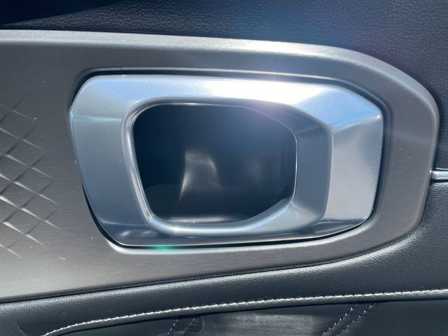 Used 2023 Kia Sorento SX AWD/4WD image 12