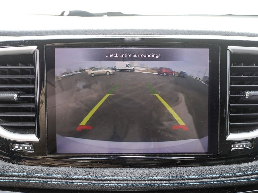 Used 2021 Chrysler Pacifica Touring-L image 17