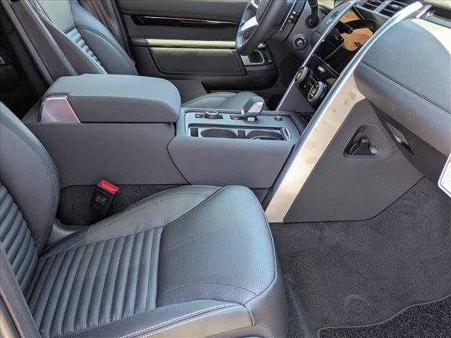 New 2026 Land Rover Discovery S AWD/4WD image 18