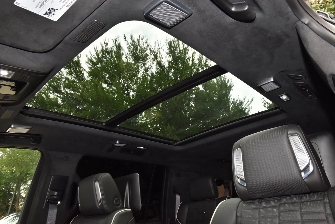Used 2025 Cadillac Escalade ESV Premium Luxury Platinum AWD/4WD image 36