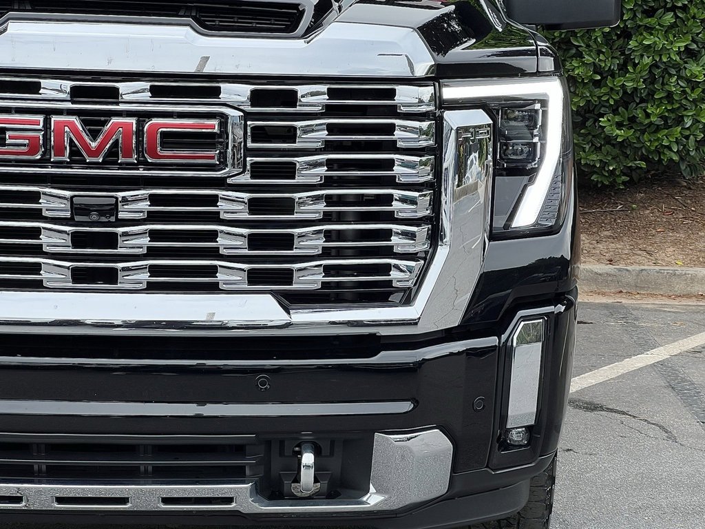Used 2024 GMC Sierra 3500 Denali w/ Denali Reserve Package image 5