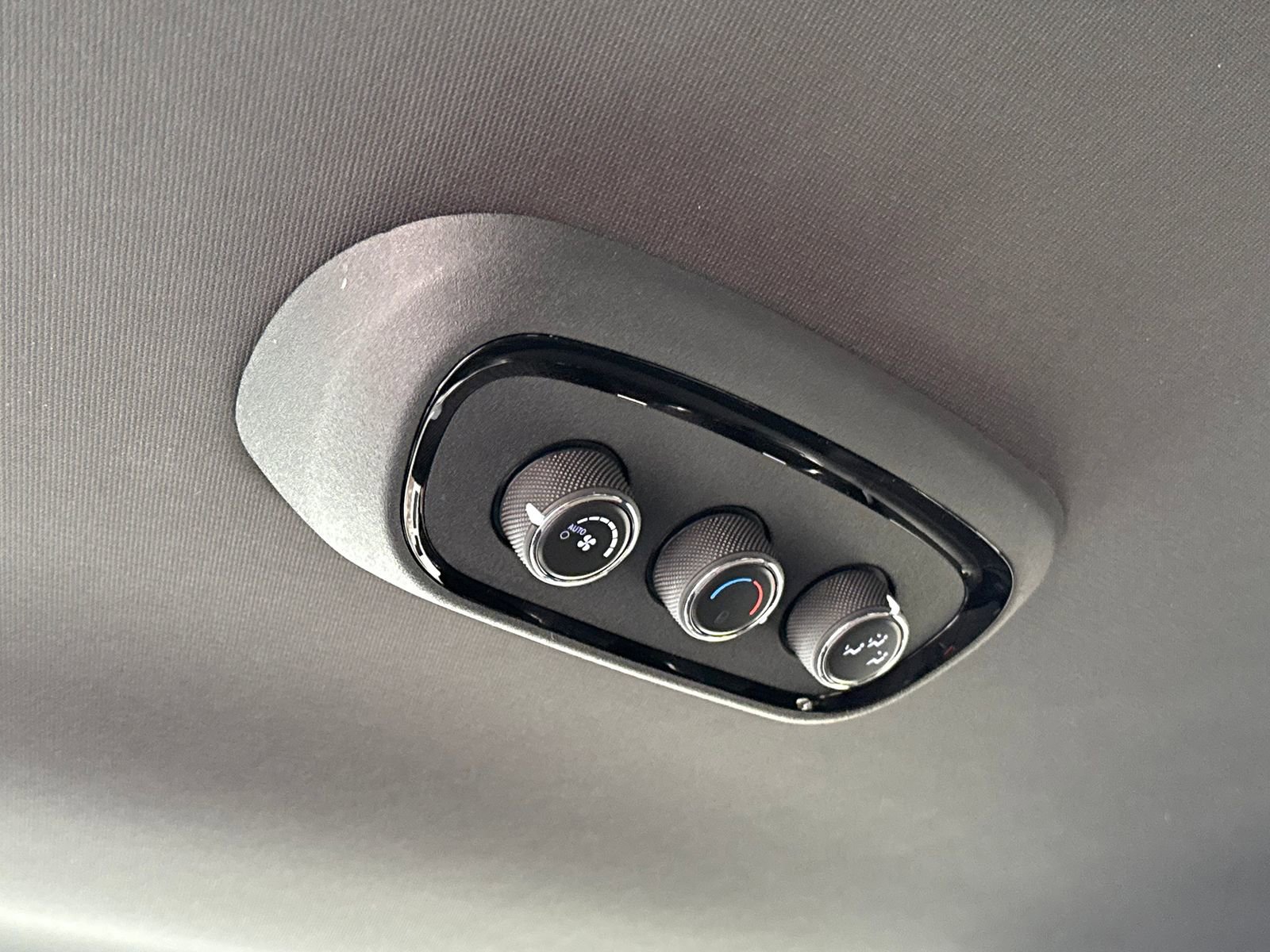 Used 2026 Dodge Durango GT image 36