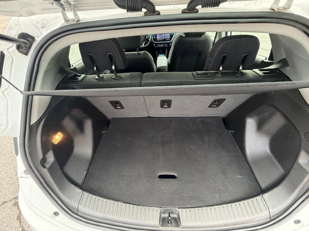 Used 2022 Chevrolet Bolt LT FWD image 40