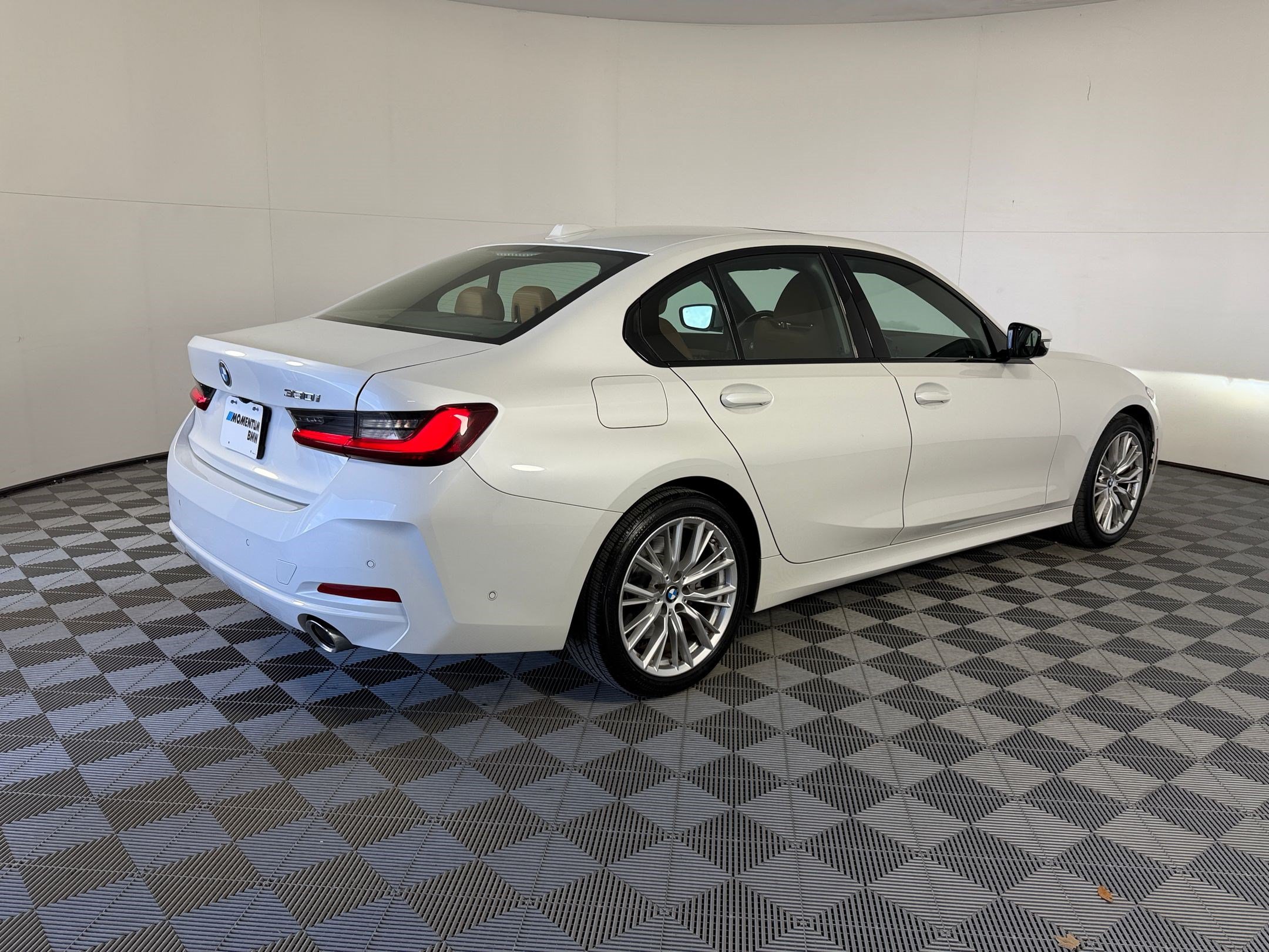 Certified 2023 BMW 330i Sedan w/ Premium Package RWD image 9