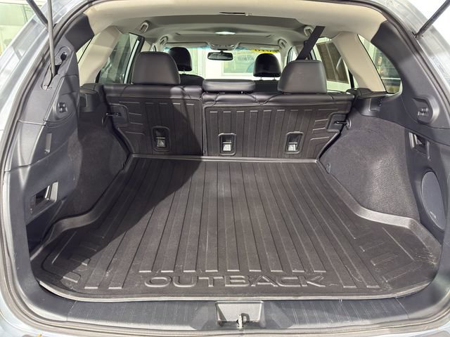 Used 2018 Subaru Outback 2.5i Limited w/ Popular Package #2 AWD/4WD image 9