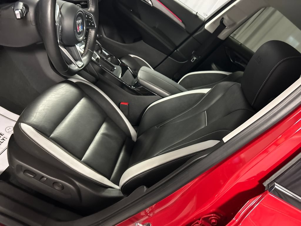Used 2025 Buick Envision Sport Touring AWD/4WD image 12