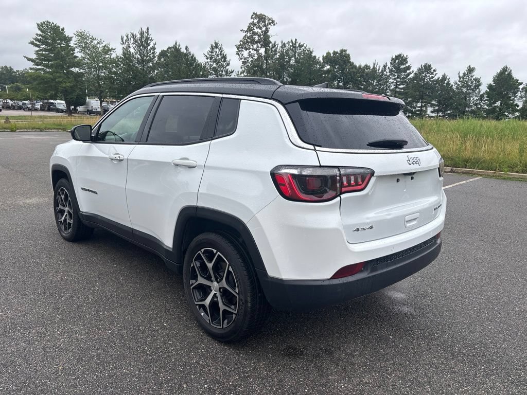 Used 2024 Jeep Compass Limited AWD/4WD image 5