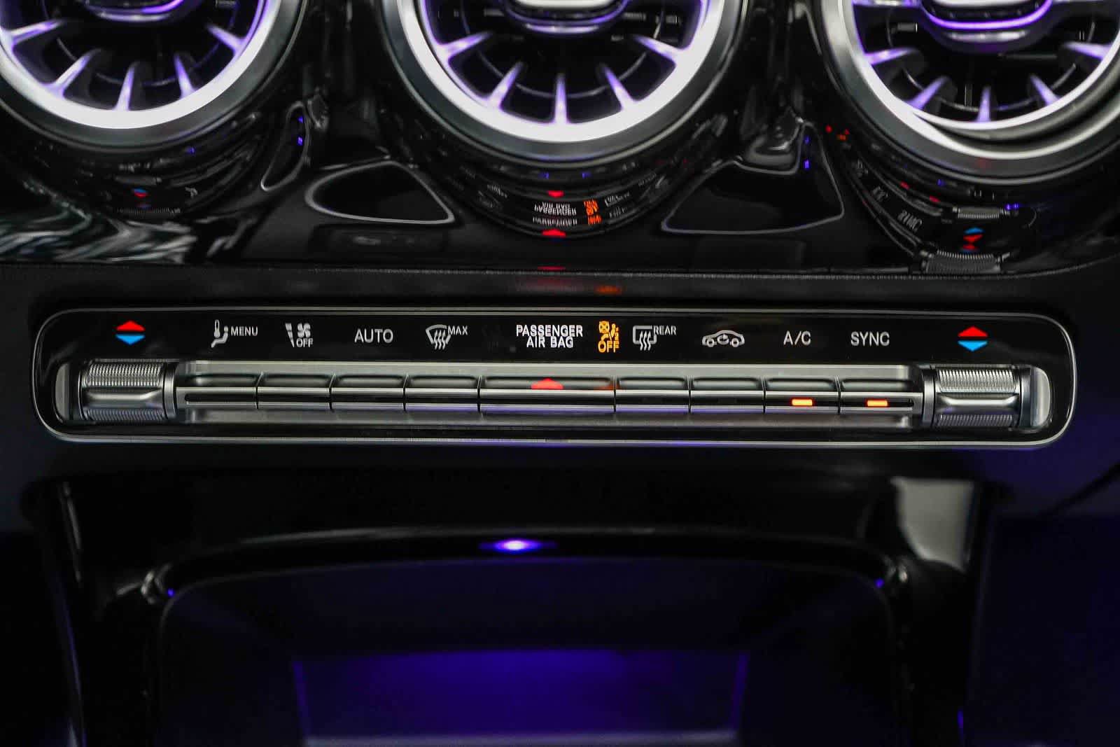 Certified 2022 Mercedes-Benz CLA 250 w/ Parking Assistance Package image 17