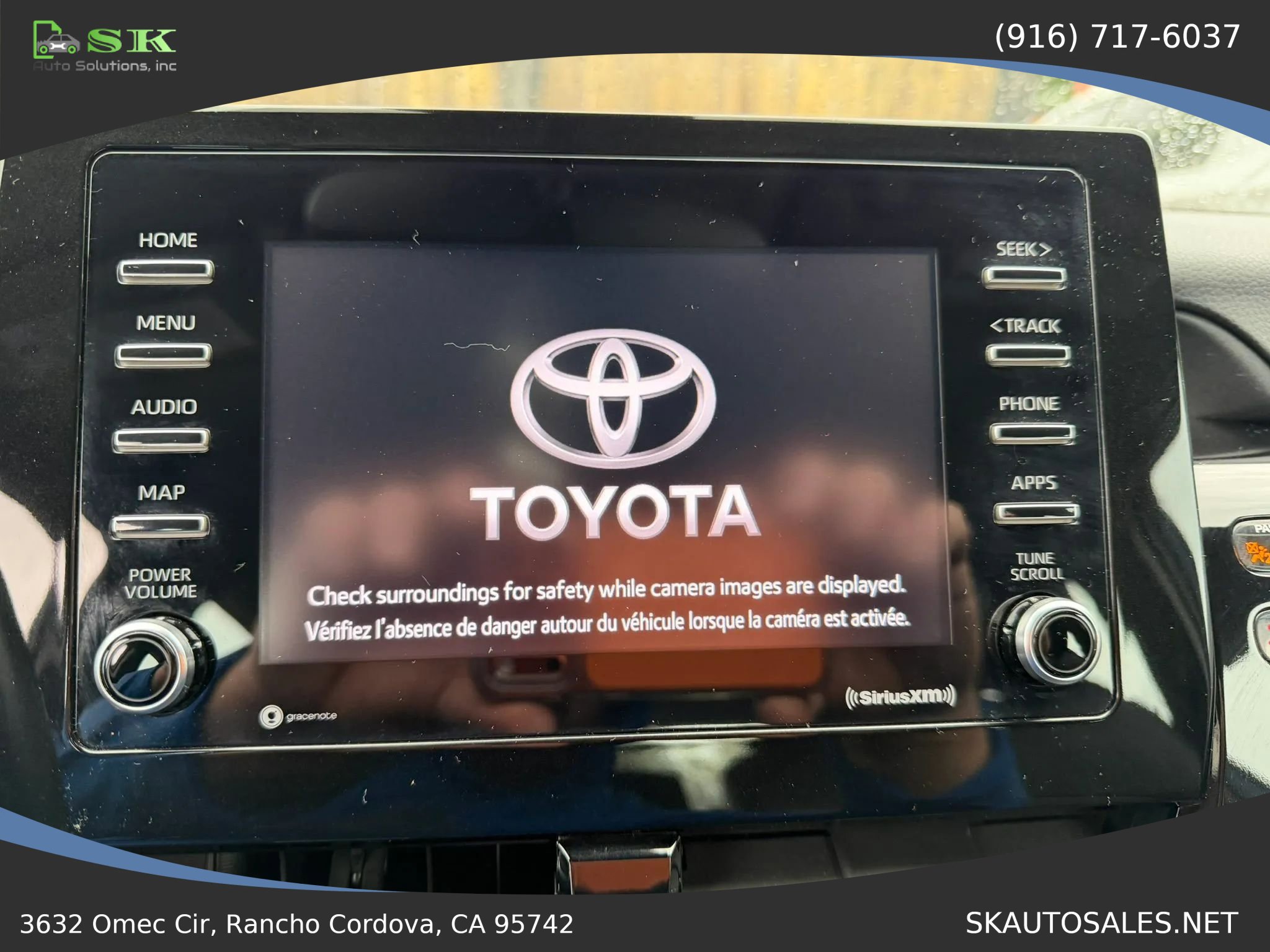 Used 2021 Toyota Camry SE w/ Carpet Mat Package (TMS) FWD image 16