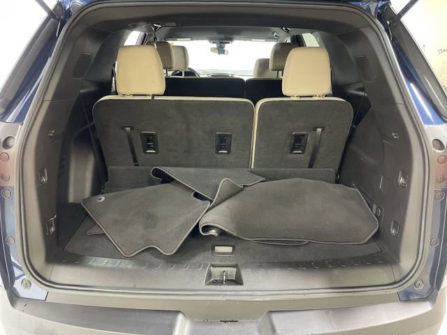 Used 2022 Chevrolet Traverse LS w/ Midnight/Sport Edition FWD image 25