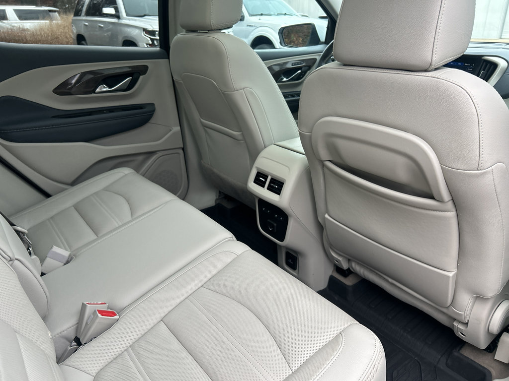 Used 2022 GMC Terrain Denali w/ Denali Premium Package image 13