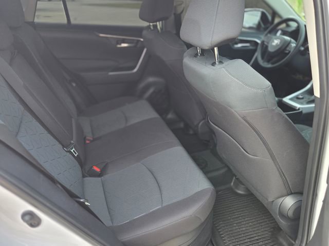 Used 2025 Toyota RAV4 XLE w/ Convenience Package image 17