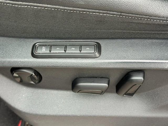 Used 2022 Volkswagen Atlas SEL R-Line image 22