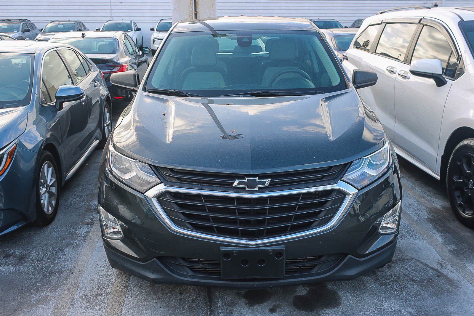 Used 2021 Chevrolet Equinox LS FWD image 3