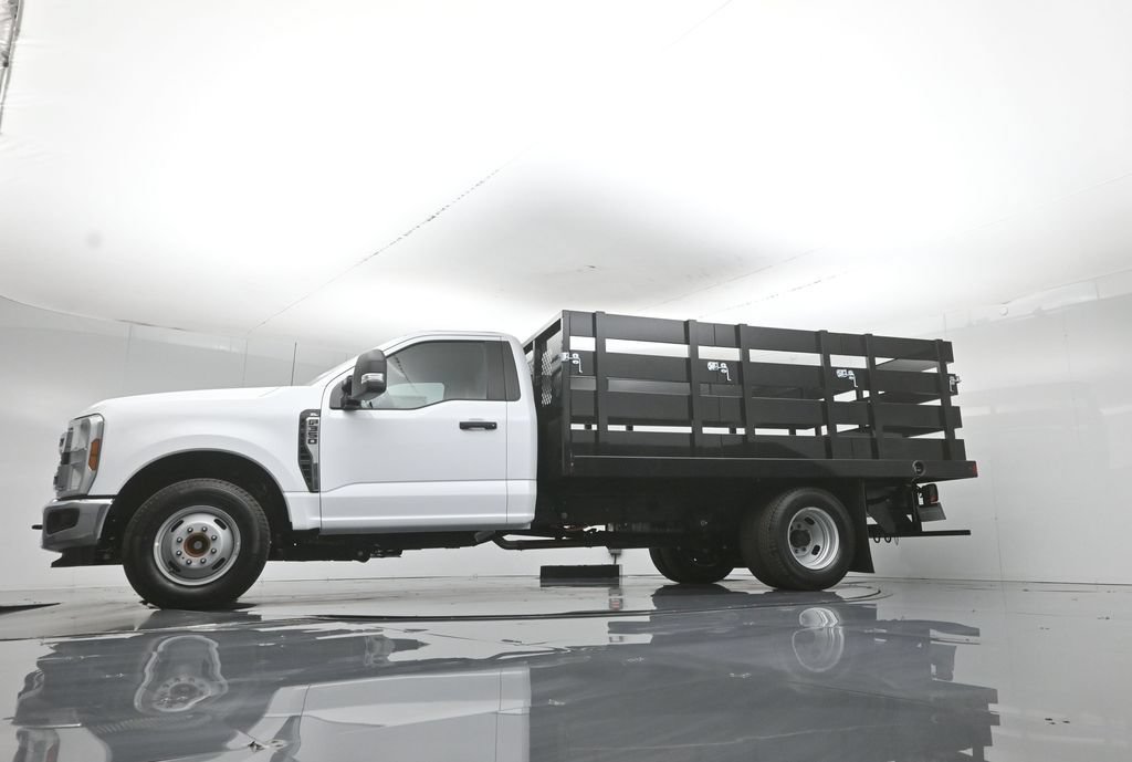 New 2026 Ford F350 XL w/ XL Chrome Package RWD image 48