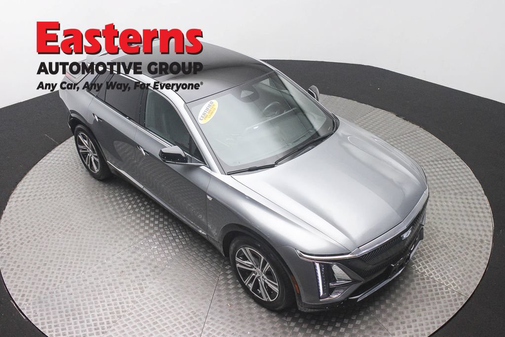 Used 2024 Cadillac Lyriq Luxury RWD image 3