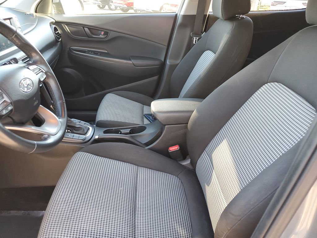 Used 2019 Hyundai Kona SEL image 16