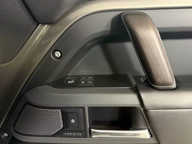 Used 2021 Land Rover Defender 110 X image 30