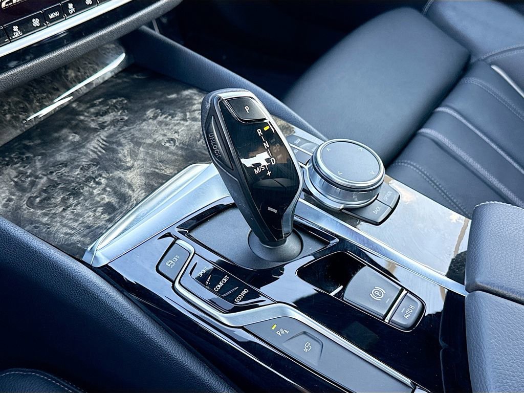 Used 2019 BMW 540i xDrive w/ Convenience Package image 29