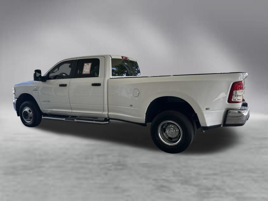Used 2024 RAM 3500 Big Horn AWD/4WD image 4