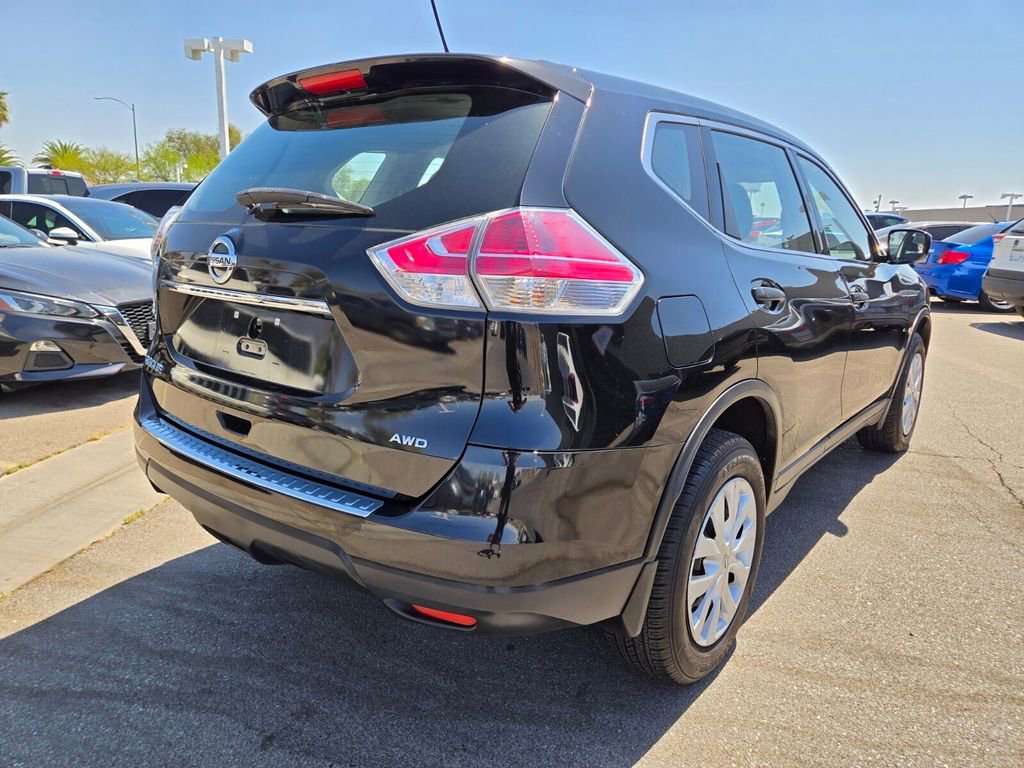 Used 2016 Nissan Rogue S AWD/4WD image 6