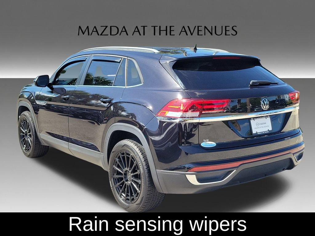 Used 2022 Volkswagen Atlas Cross Sport SE FWD image 5