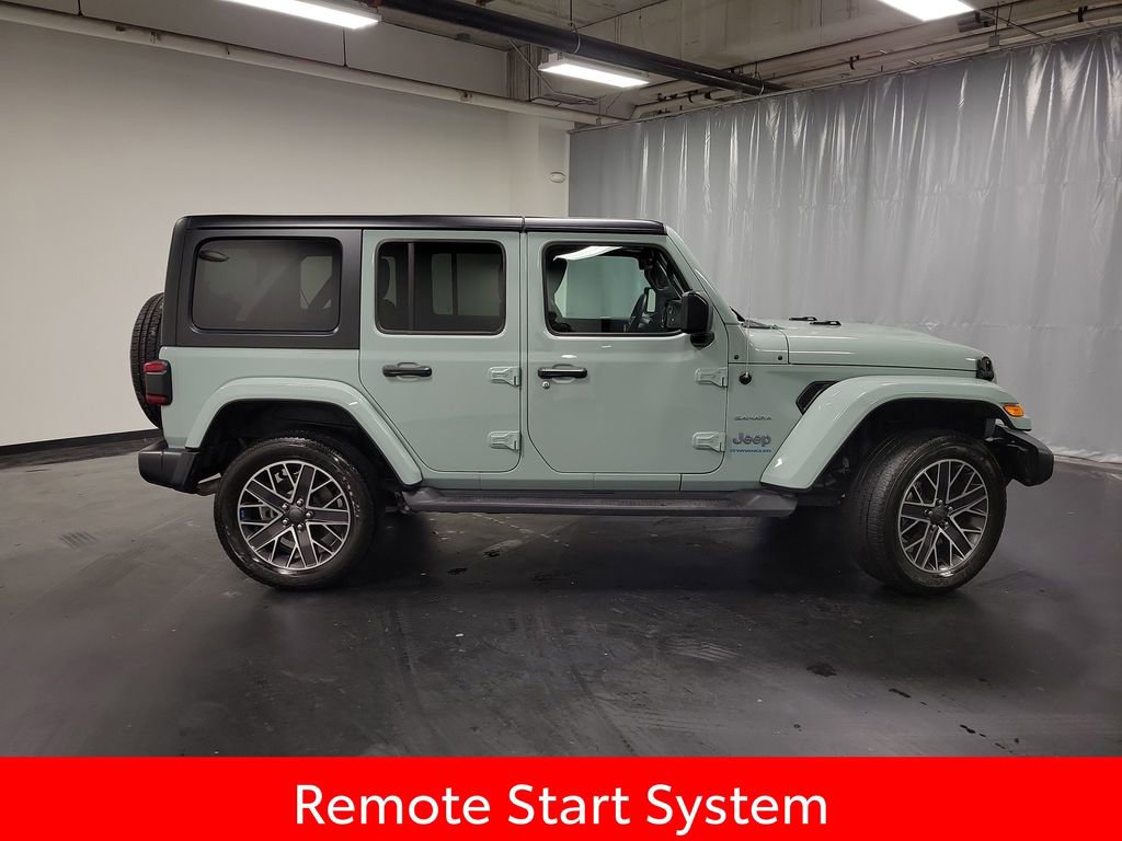 Used 2023 Jeep Wrangler Unlimited Sahara w/ Cold Weather Group AWD/4WD image 9