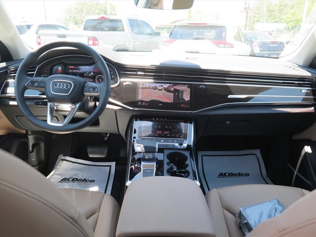 Used 2023 Audi Q8 Premium Plus w/ Premium Plus Package AWD/4WD image 23