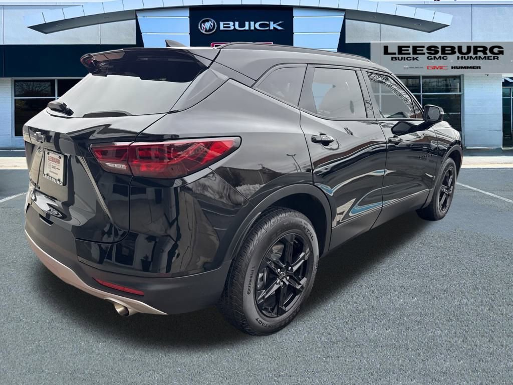 Used 2023 Chevrolet Blazer LT w/ Midnight/Sport Edition image 7