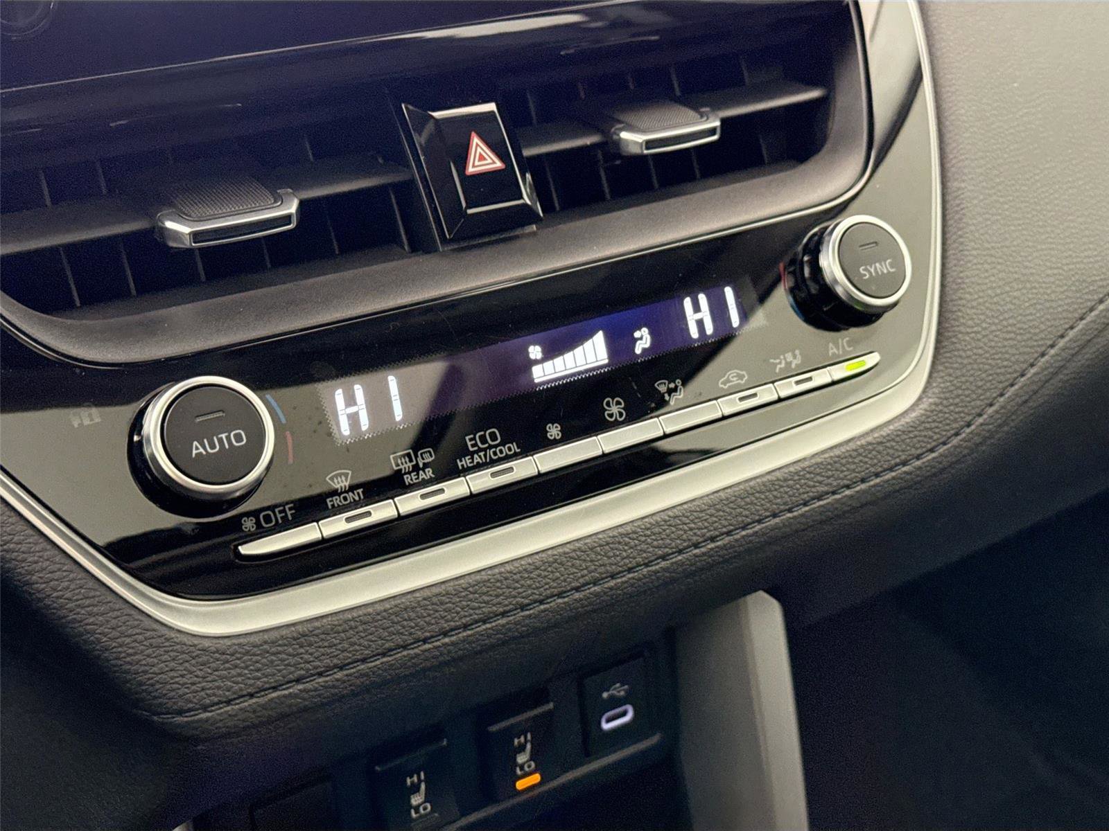 Certified 2023 Toyota Corolla Cross XLE w/ Convenience Package image 26