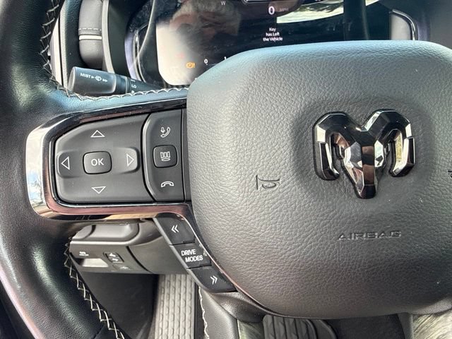 Used 2025 RAM 1500 Limited AWD/4WD image 36