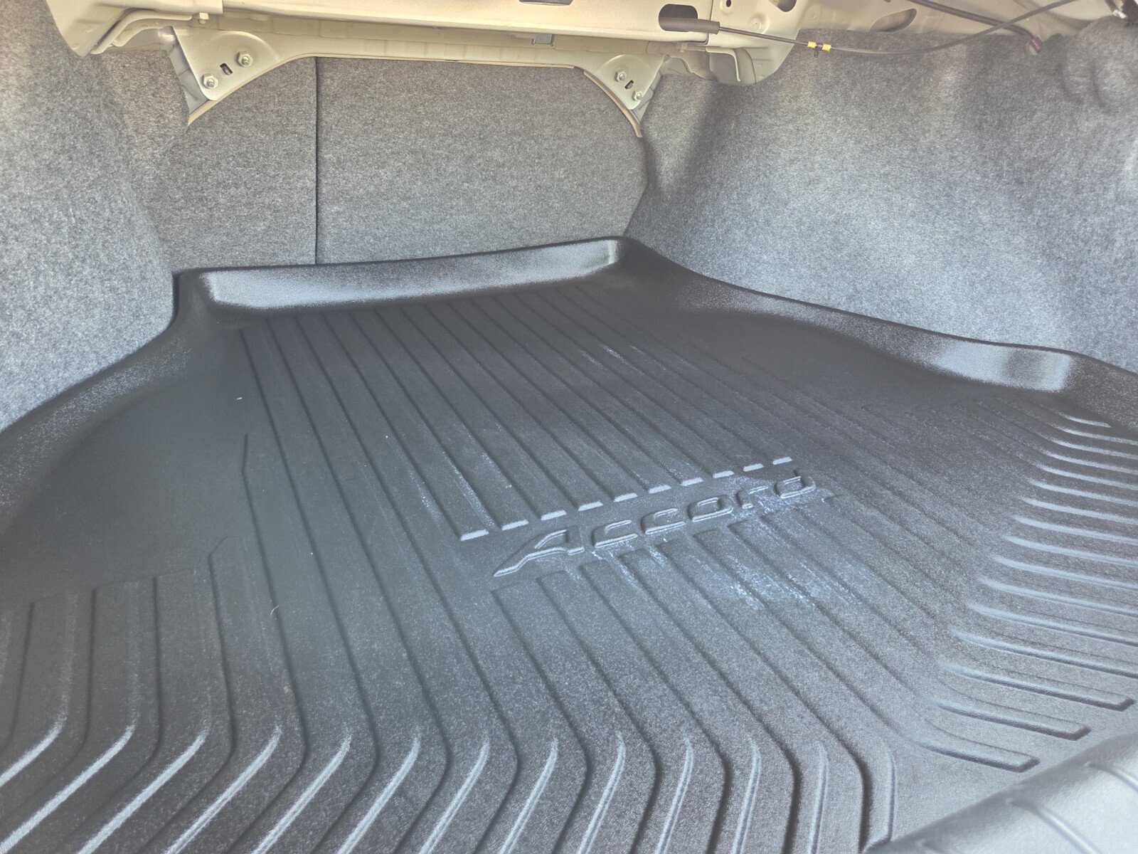 Used 2017 Honda Accord EX-L image 29