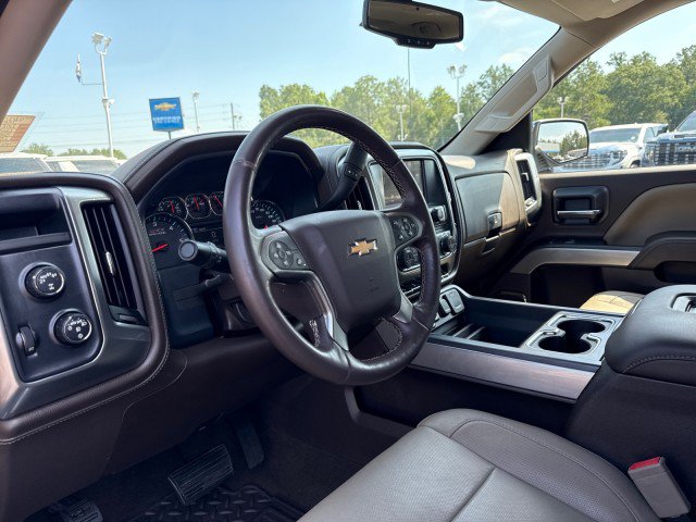 Used 2018 Chevrolet Silverado 1500 LTZ Z71 w/ LTZ Plus Package AWD/4WD image 17