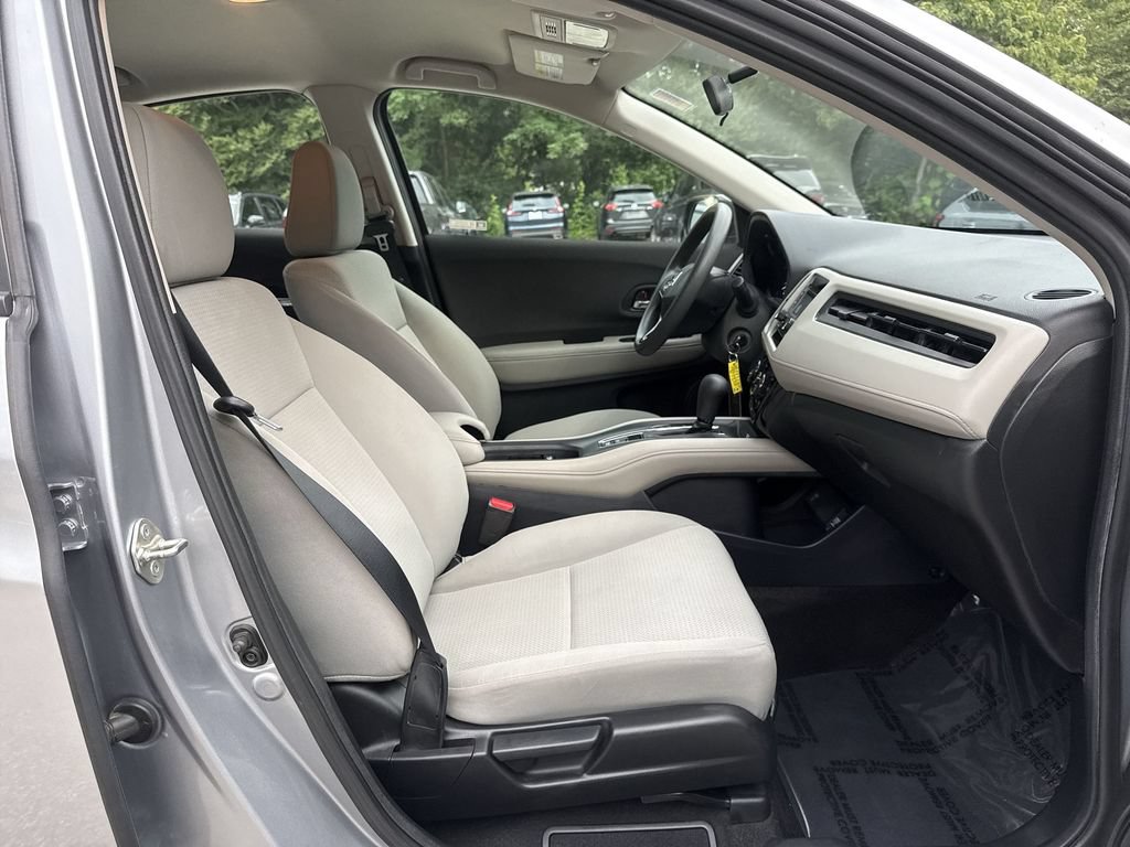 Used 2019 Honda HR-V LX image 24