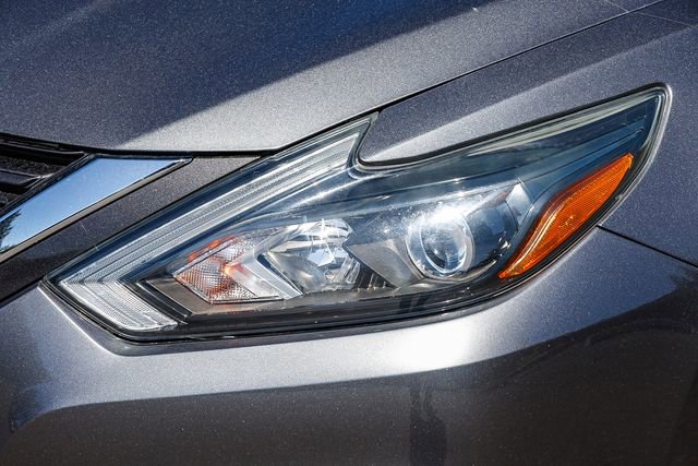 Used 2016 Nissan Altima 2.5 SR FWD image 8