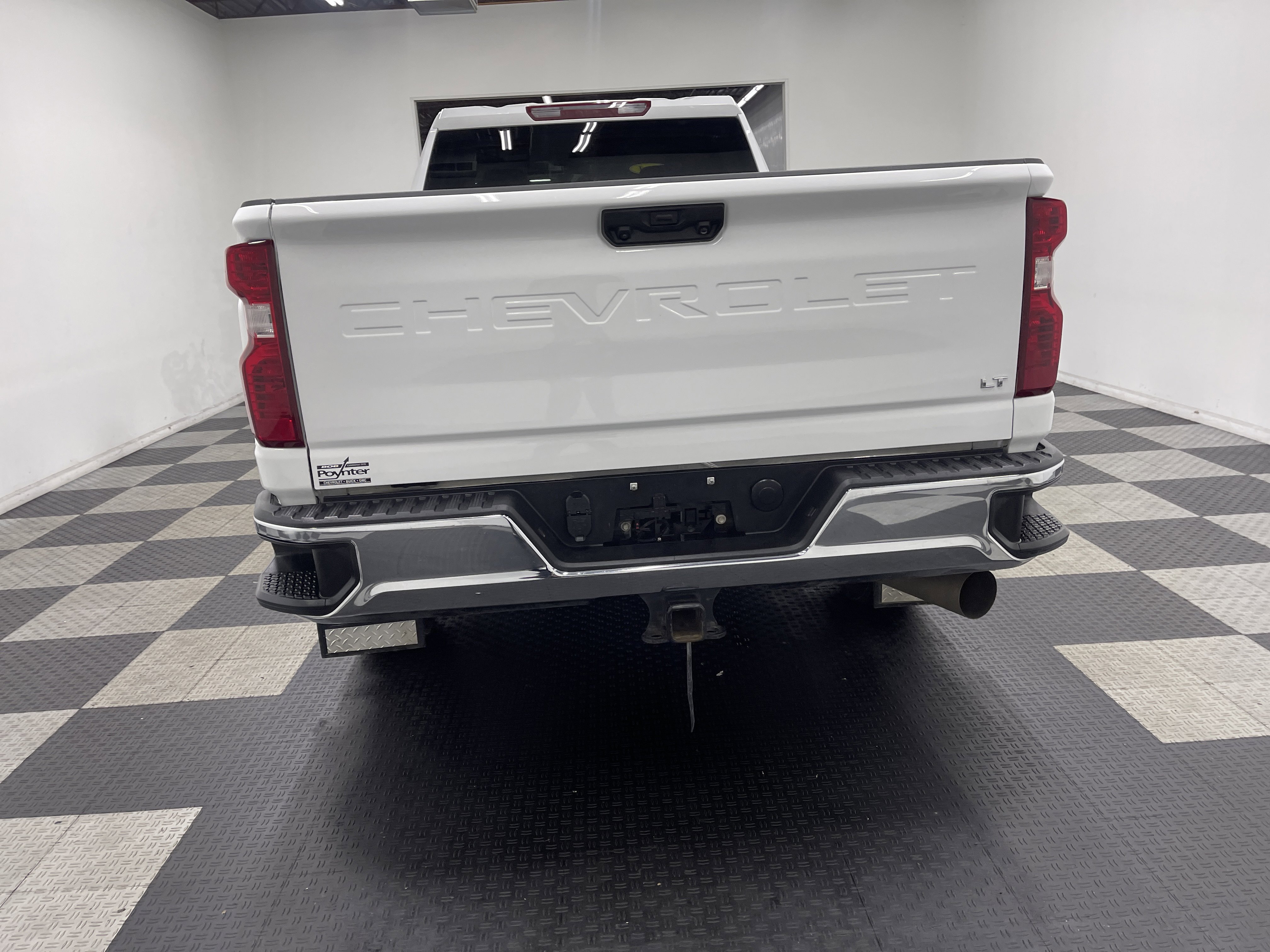 Used 2024 Chevrolet Silverado 2500 LT image 3