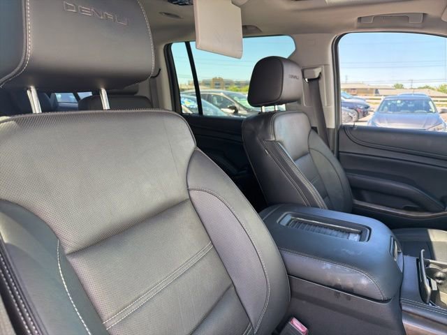Used 2018 GMC Yukon XL Denali w/ Denali Ultimate Package AWD/4WD image 32